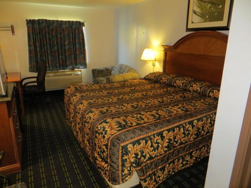 Knights Inn Memphis At Macon Cove エクステリア 写真